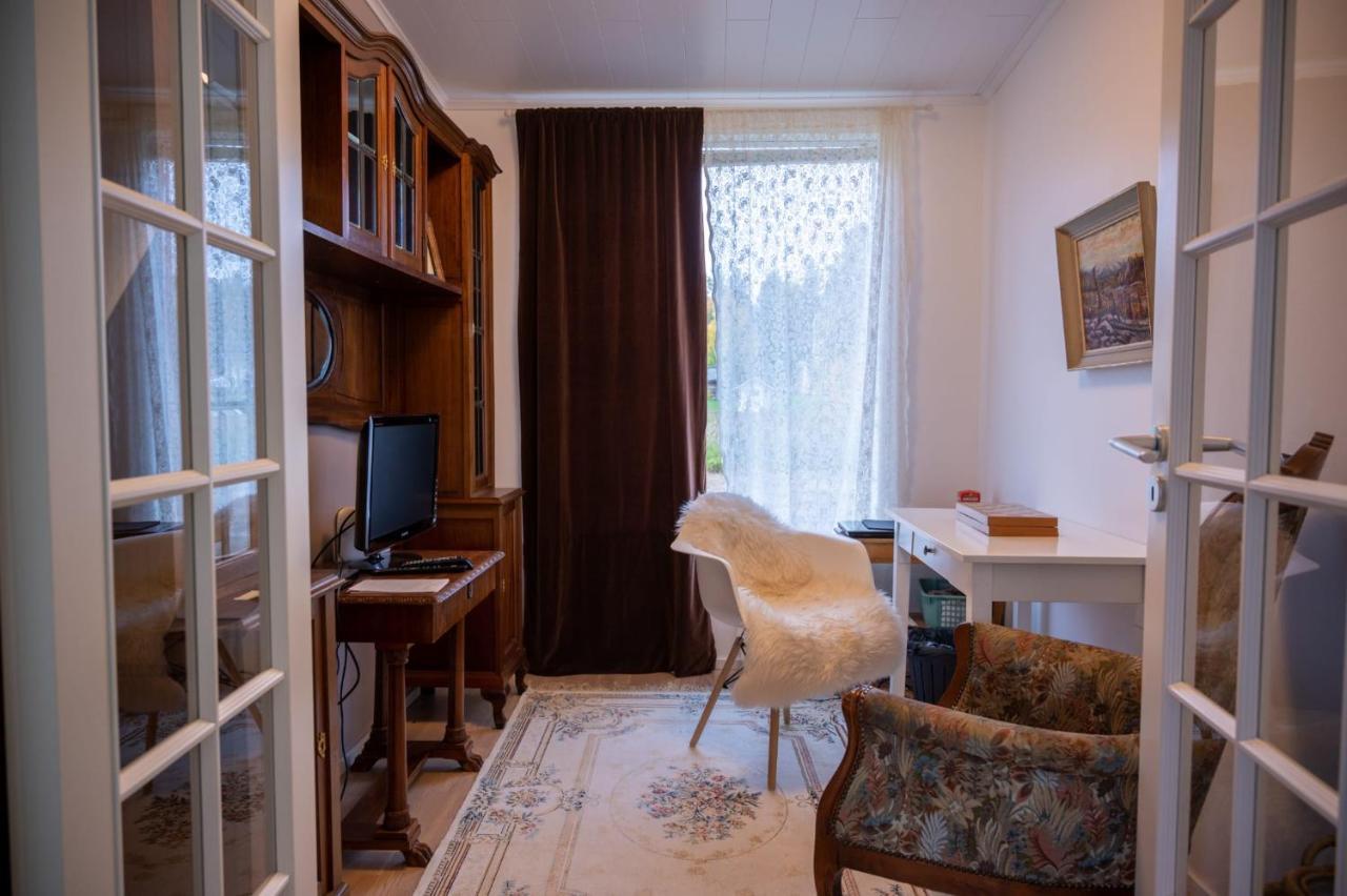 Villa Puistola & Sauna, Near Santa'S Village ロヴァニエミ エクステリア 写真